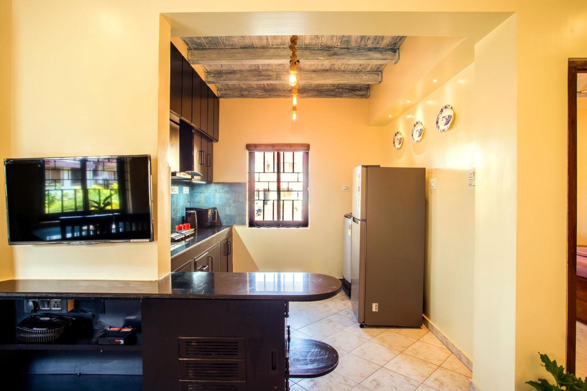 'Golden Sea Pearl' 1 Bhk Beach Apartment Benaulim Exterior photo